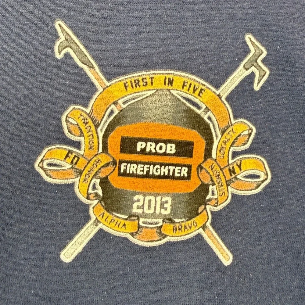 FDNY‎ First In Five Prob Firefighter 2013 Graphic T-Shirt Navy Blue Mens Large